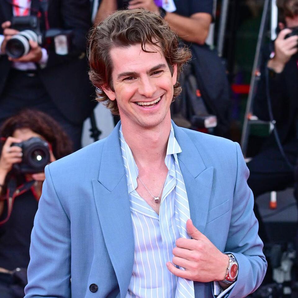 Why Andrew Garfield Is Now Keeping His Dating Life Private - NewsBreak