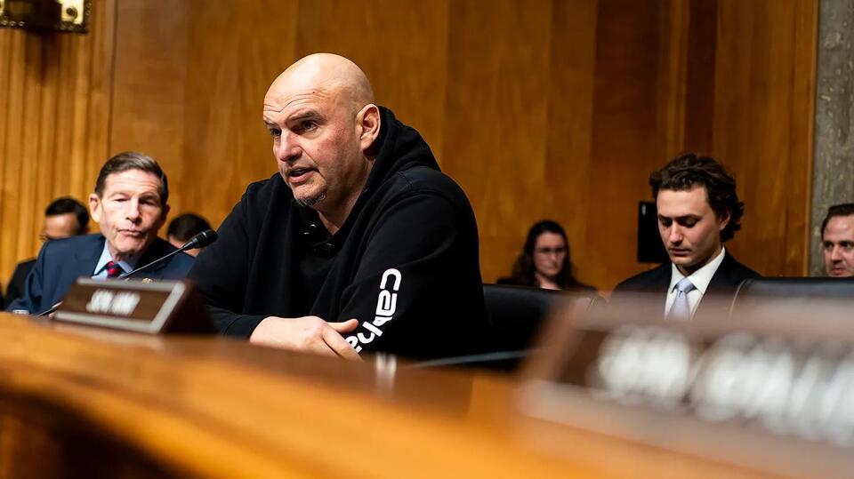 Image for Fetterman on Platner after Mills exits Maine Senate race: ‘Republicans f‑‑‑ing love him’