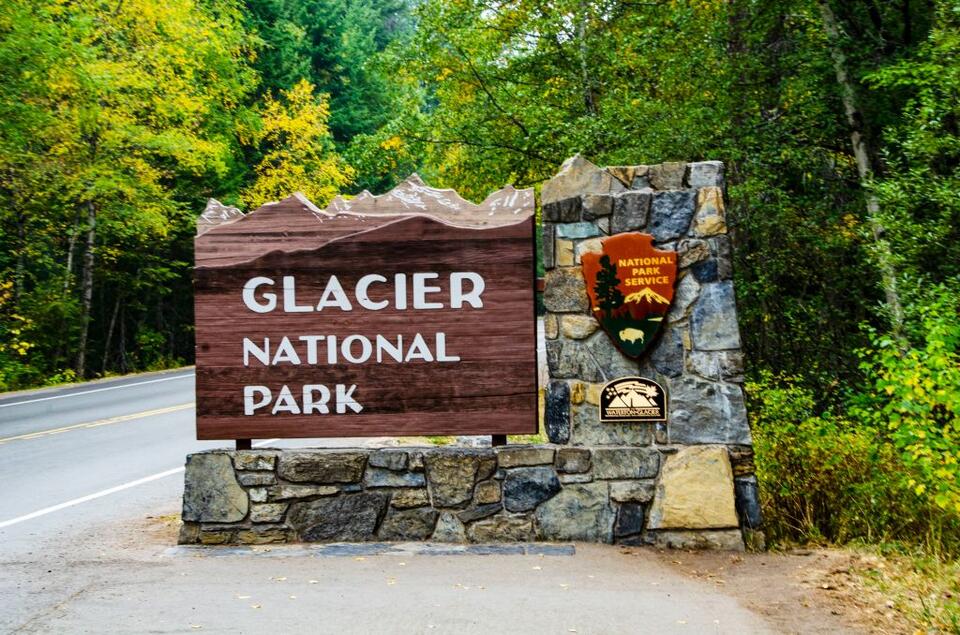 Apparent bear attack kills missing hiker in Montana's Glacier National Park