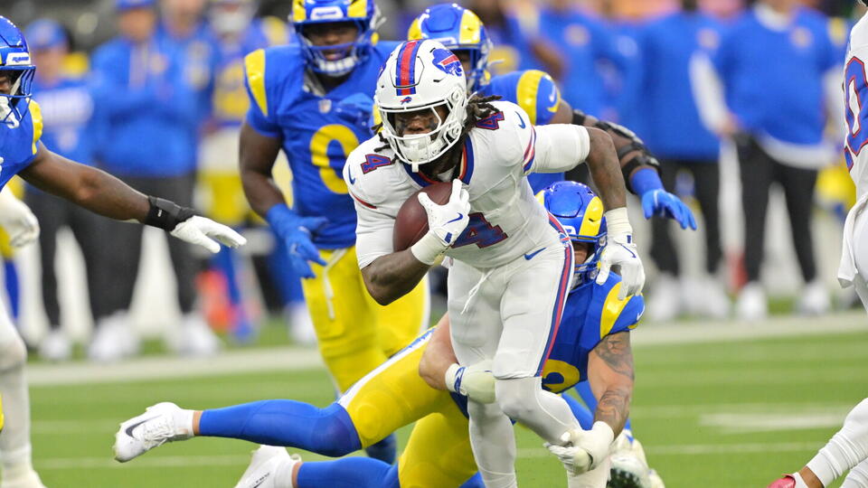 James Cook finds the end zone, giving Bills a 13-7 lead - NewsBreak