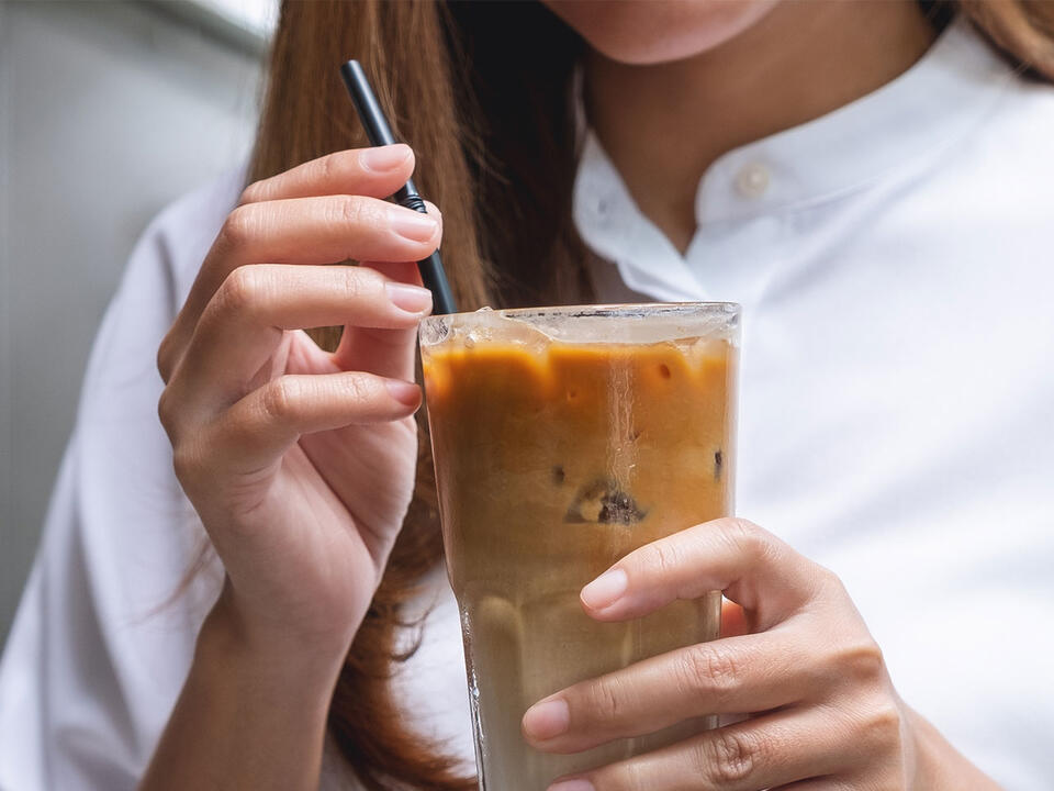 Does Coffee Accelerate Aging? An MD Reveals Whether Drinking Coffee Can