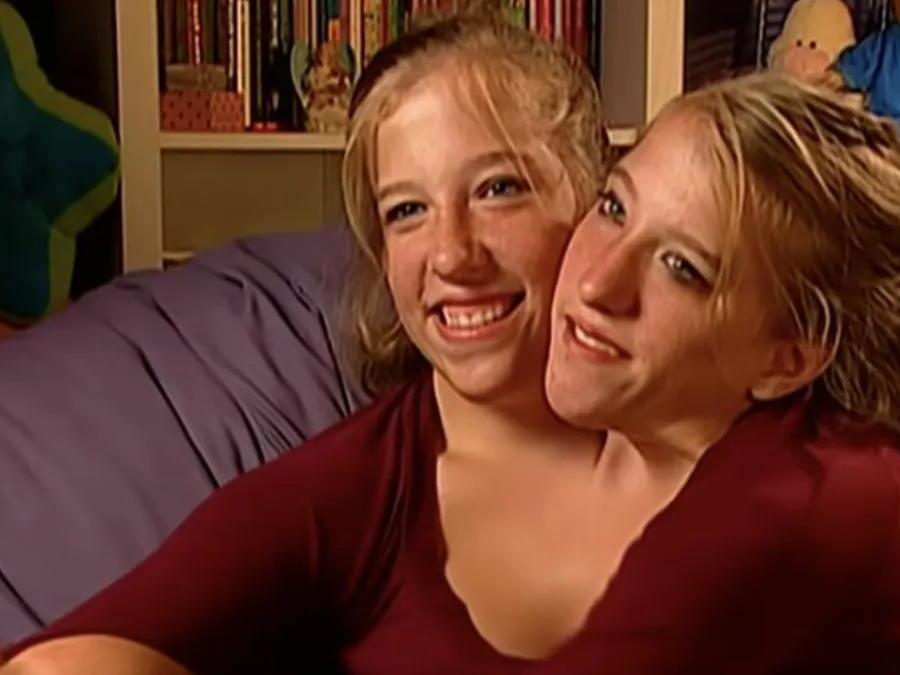 Conjoined Twin Abby Hensel’s Marriage Certificate Reveals Brittany Wasn’t Listed as Wedding Witness