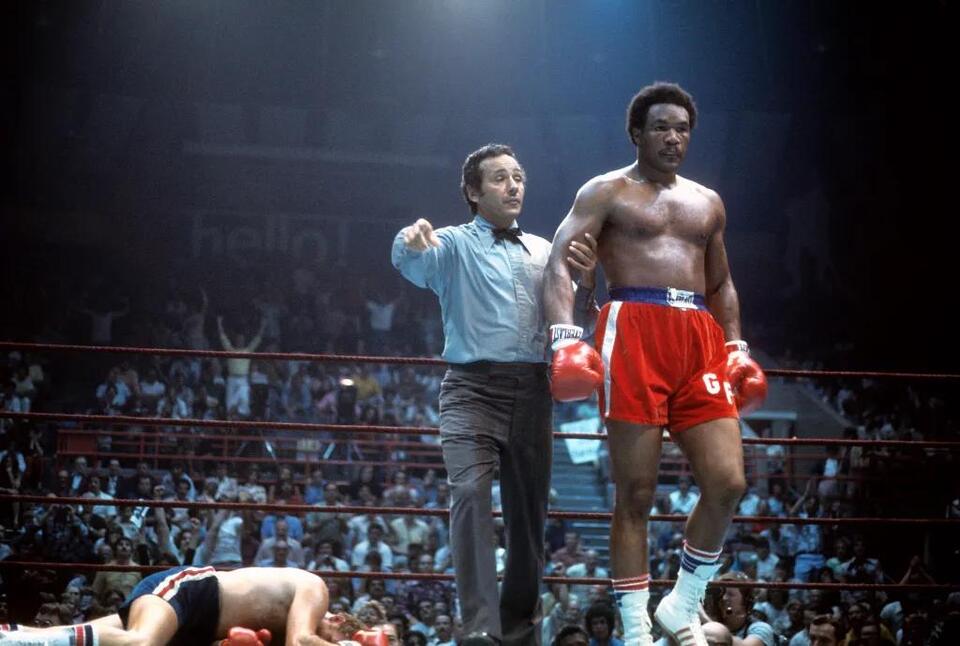 A 5th Ward Legend: 20 Iconic Photos of Boxing Great George Foreman ...