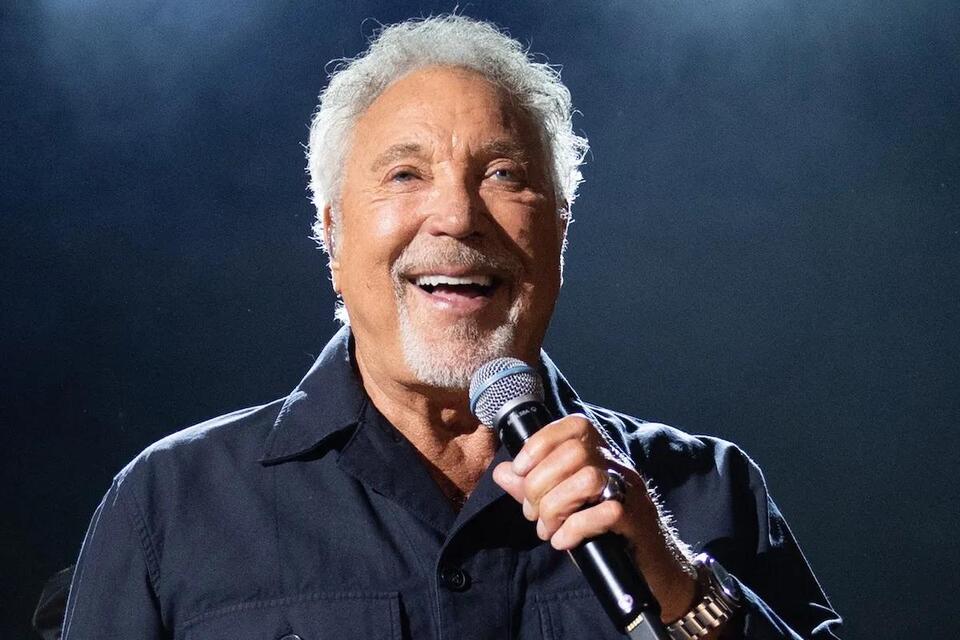 ‘The Voice’ Fires Music Legend After Coaching Since the Beginning