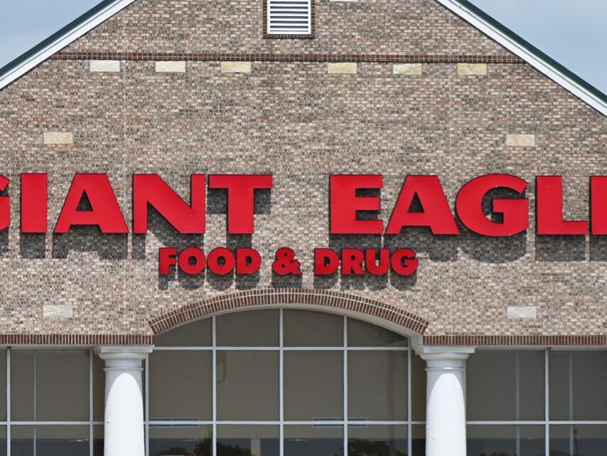 Giant Eagle lowering prices on more than 200 produce items