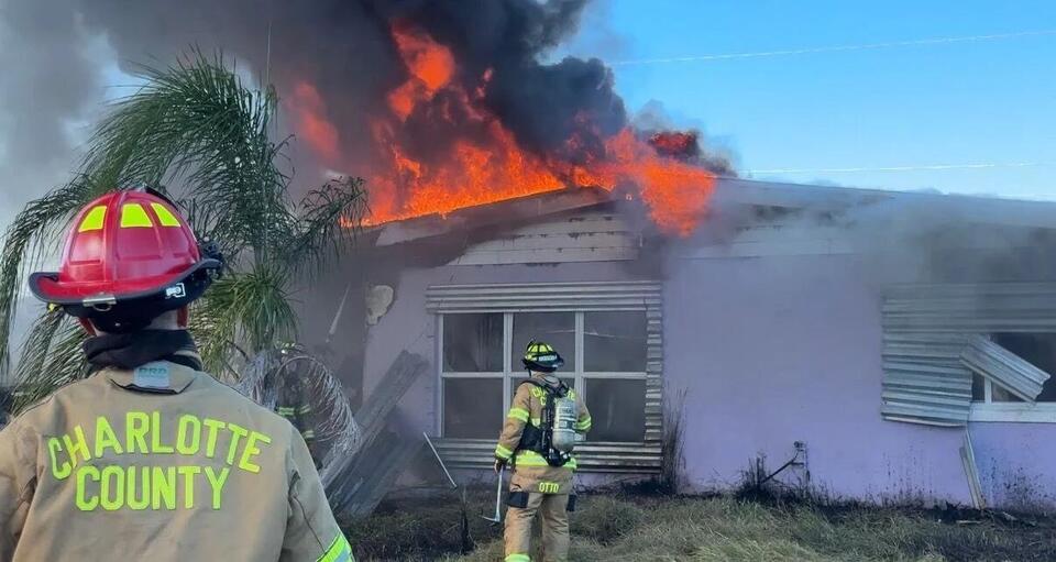Two hurt, one badly, in Port Charlotte house fire - NewsBreak