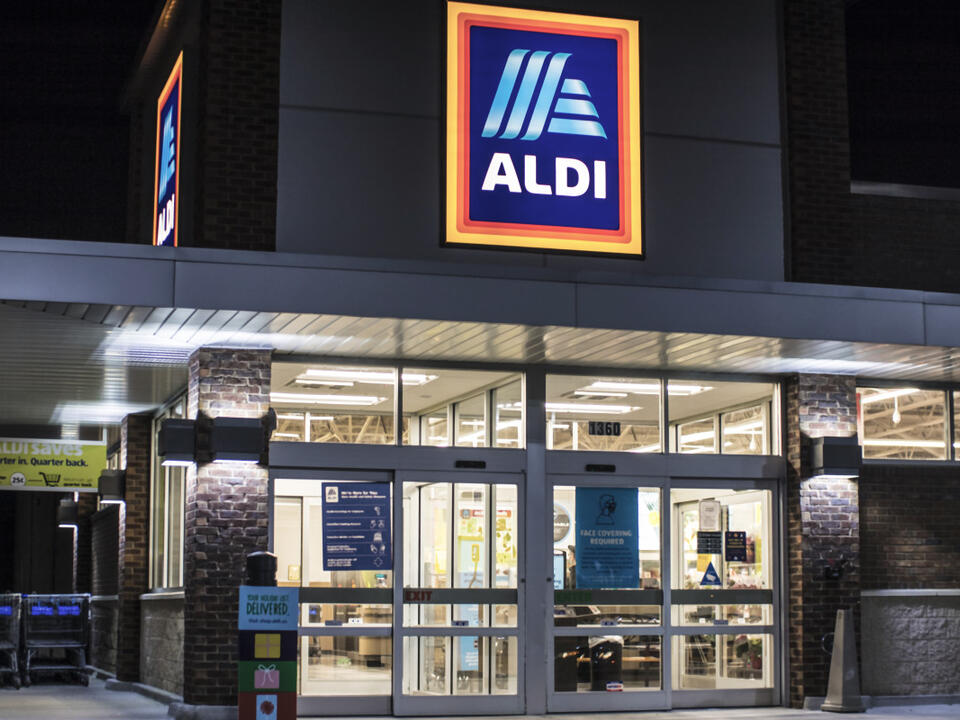 Aldi Is Selling a Sleek 17 Square Planter Box Similar to Home Depot