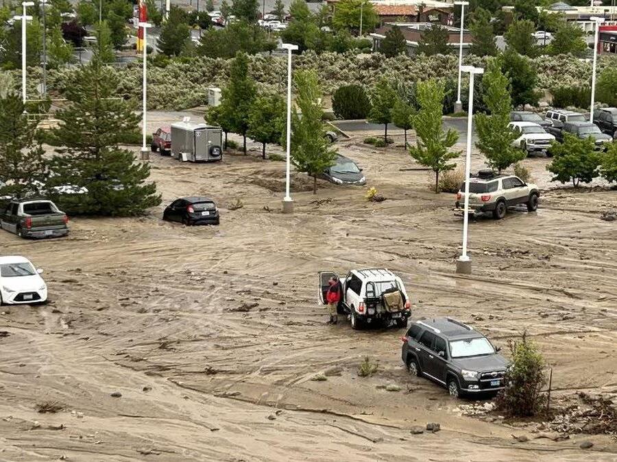 Crews clear mudslide in Casino Fandango parking lot