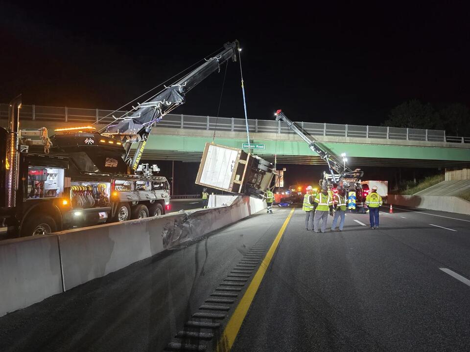 Tractor-trailer hits bridge over Maine Turnpike - NewsBreak
