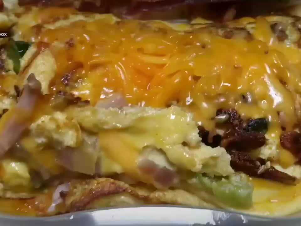 OmeletNiqua’sWayHam,peppers,,mushrooms,spinach inside TastyDelicious