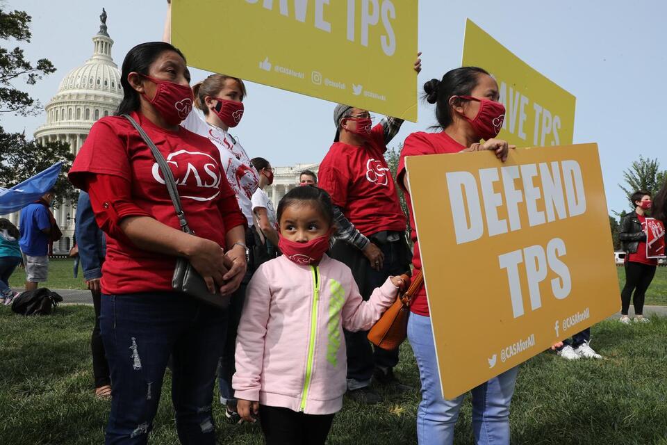 White House pumped brakes on TPS termination for 200,000 Salvadorans