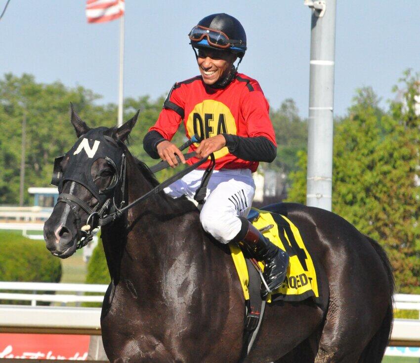 Racing fans bid farewell to Aqueduct