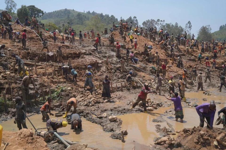 One photo shows the human and environmental dimensions of artisanal mining in Congo