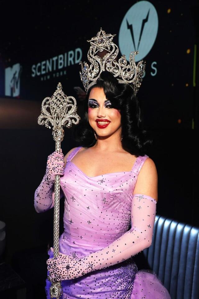 Myki Meeks wins 'RuPaul’s Drag Race' season 18 - NewsBreak