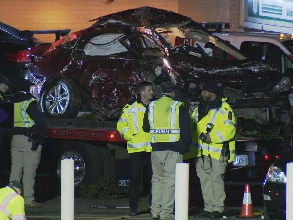One dead, another seriously injured after 2vehicle crash in Fairfax County