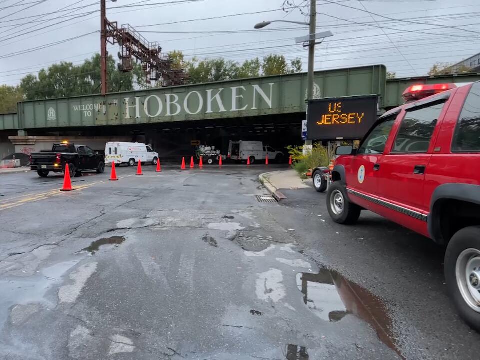 Water main break shuts down Jersey Avenue, creating major traffic jams into Hoboken