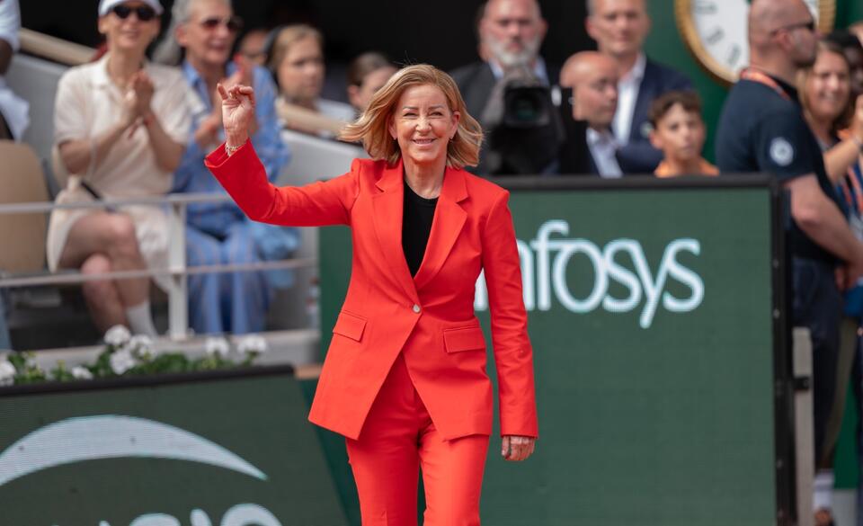 “Not Cool” – Chris Evert Joins Backlash Against Meghan Markle Over Past ‘Disrespectful’ Gesture Amid UK Return