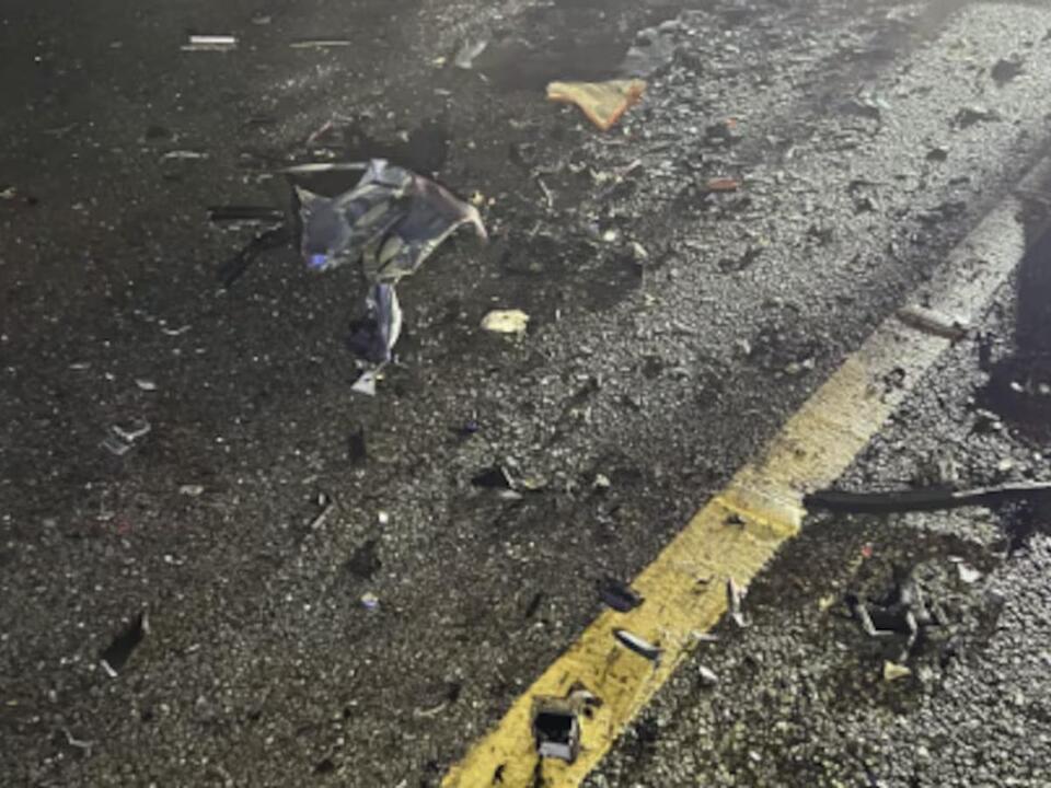 2 people in the hospital after 2vehicle crash near Newberry