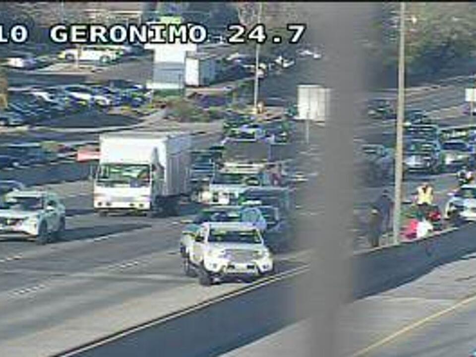 Multivehicle crash reported on I10 west at Geronimo