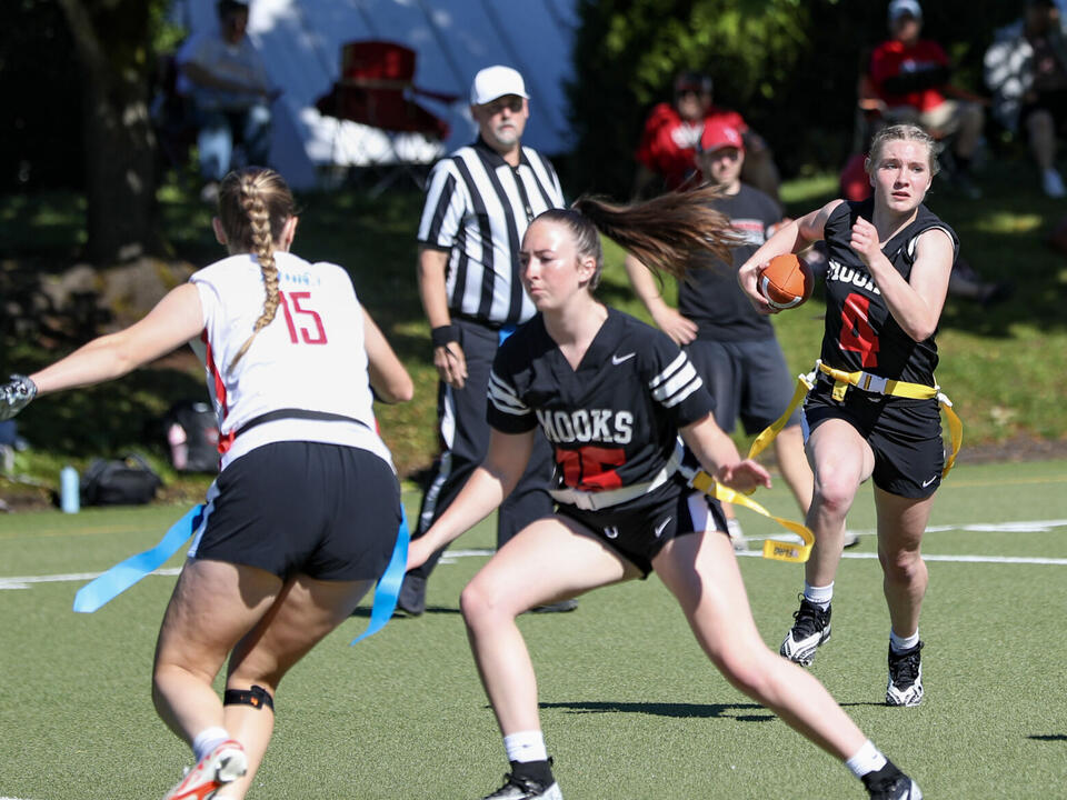 Mooks flag footballers compete in state tourney
