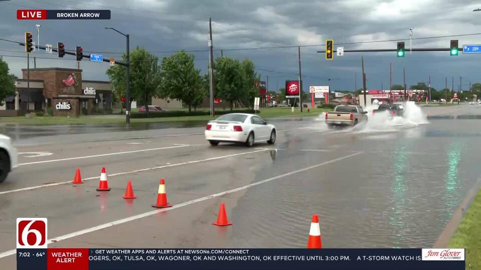 Flash flooding strands drivers, closes streets in Broken Arrow - NewsBreak