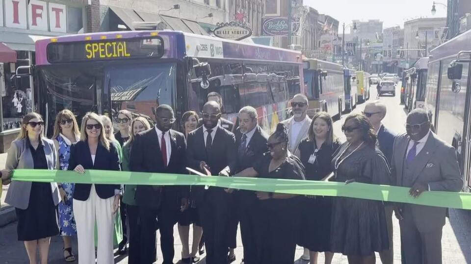 MATA unveils new buses on Beale Street
