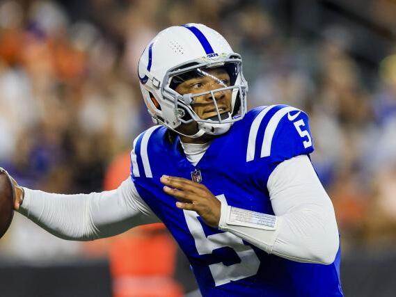 NFL experts predict Indianapolis Colts win total for 2024 season