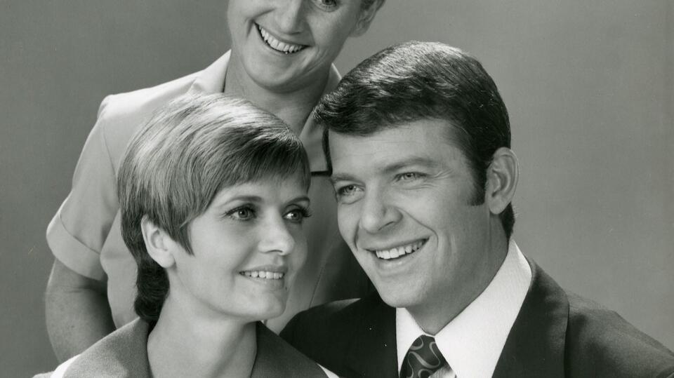 The Tragic Deaths of 'Brady Bunch' Stars Florence Henderson, Robert ...