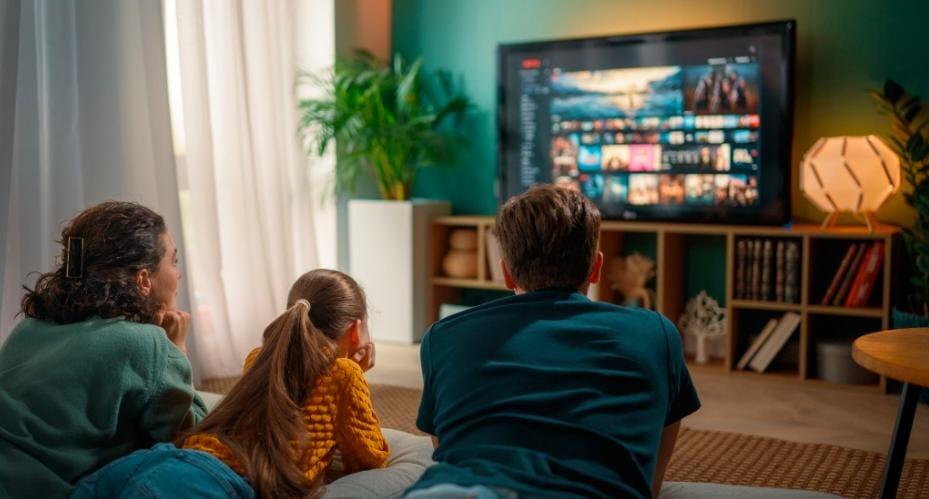 10 Common Movie-Watching Mistakes That Ruin Your Viewing Experience ...