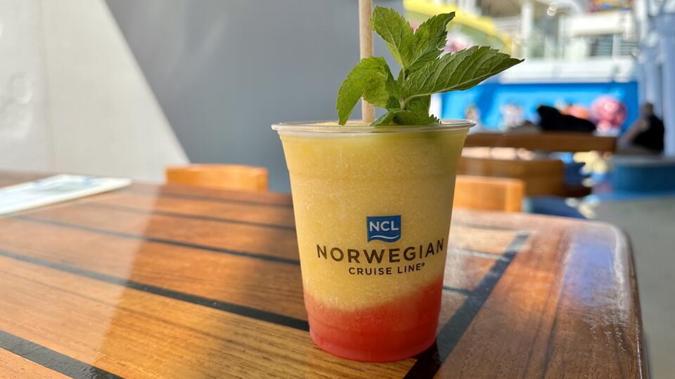 What you get with Norwegian Cruise Line’s unlimited open bar - NewsBreak