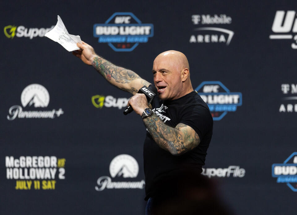 Joe Rogan, Spotify sign new deal: What’s new ‘JRE’ contract worth ...