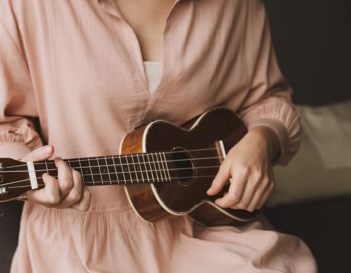 15 Best Ukulele Players of All Time