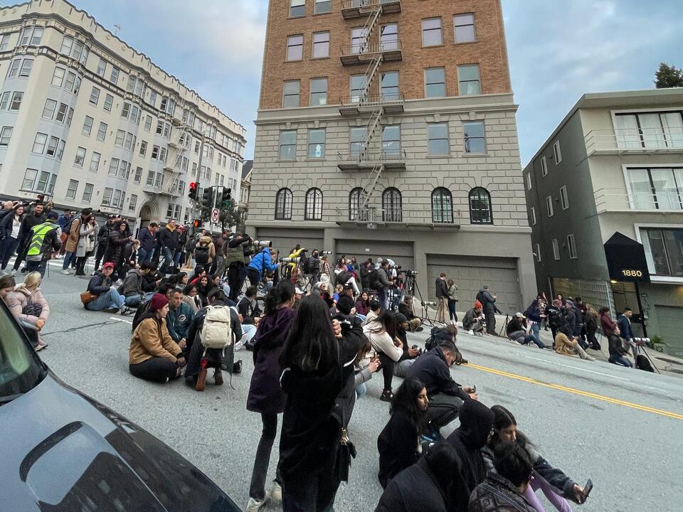 Dozens Gather Early Saturday Morning to Catch Rare "CaliforniaHenge