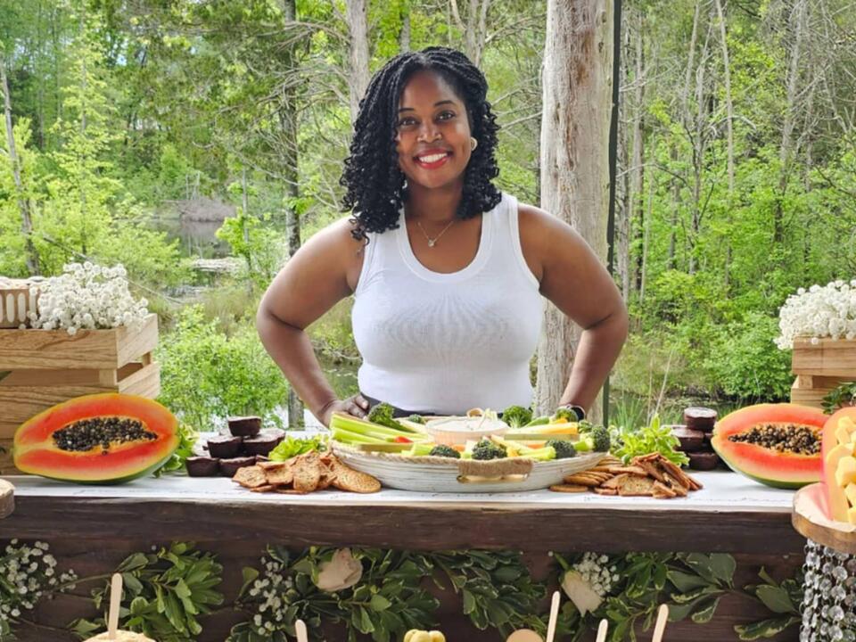 I quit a 6-figure job to take my kitchen-table side hustle full time—it made $379,000 in sales ...