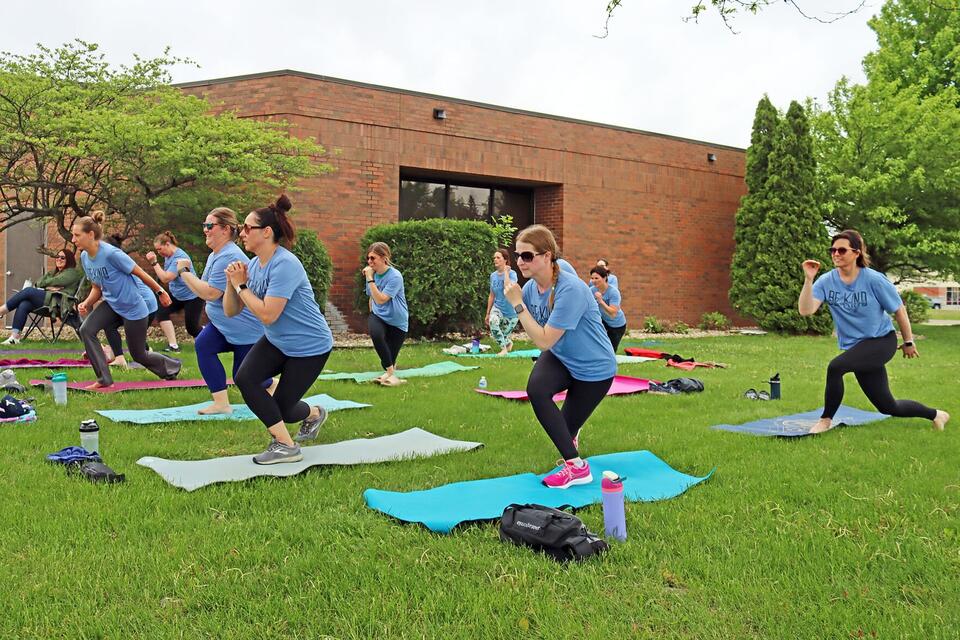 Community Kindness Event benefits United Way - NewsBreak