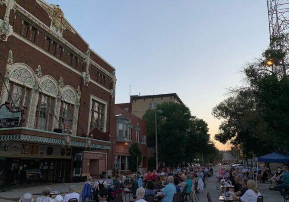 Circa’s “Music on the Marquee” Returns to Downtown Rock Island