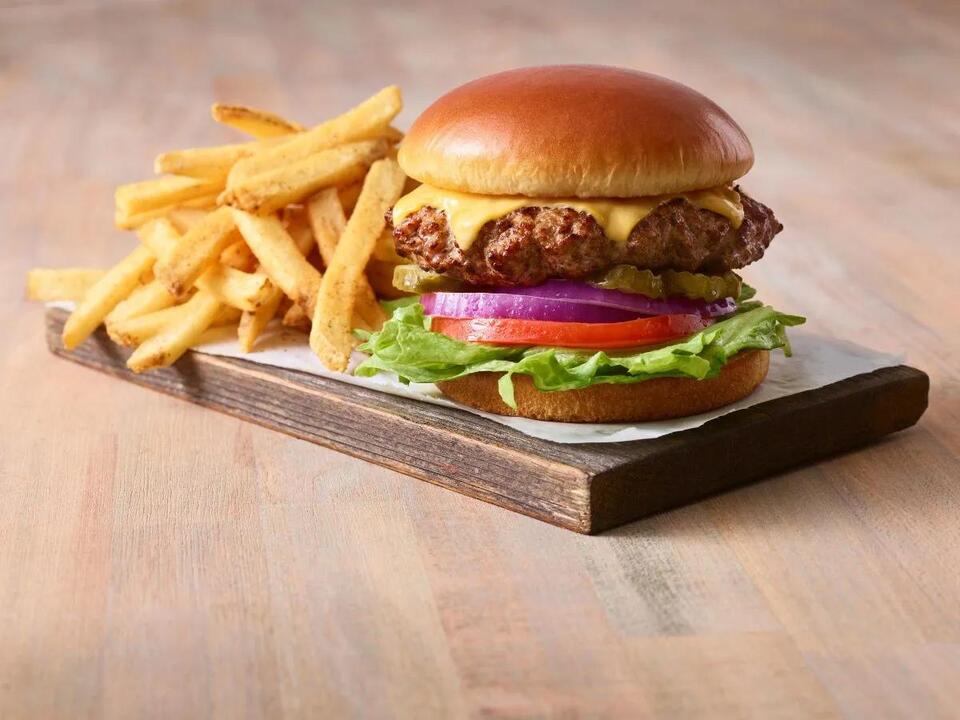 Applebee’s Brings Back $8.99 Cheeseburger Deal for National Cheeseburger Day
