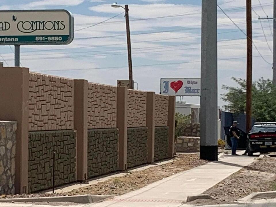 Police search for person who possibly fled from traffic stop in east El