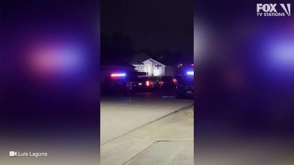 Arlington SWAT standoff ends in arrest: RAW - NewsBreak