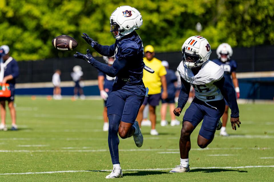Auburn WR battle: Bryce Cain, Sam Turner fight for spots under new staff