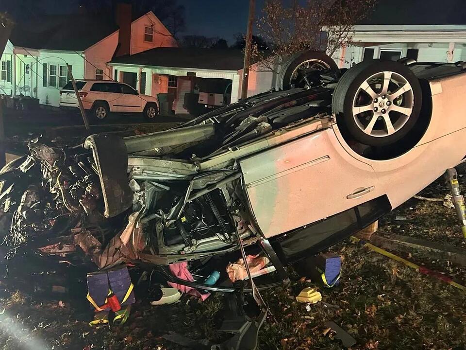 Driver hospitalized after singlevehicle crash in Danville