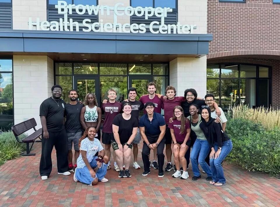 RAs help build campus community as applications open for next year ...