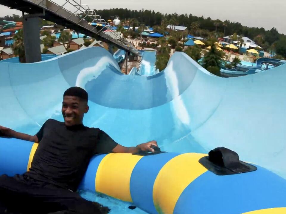 Speed Down This Giant 3 Drop Water Slide With The Whole Family Theme Park Groupie Newsbreak Original