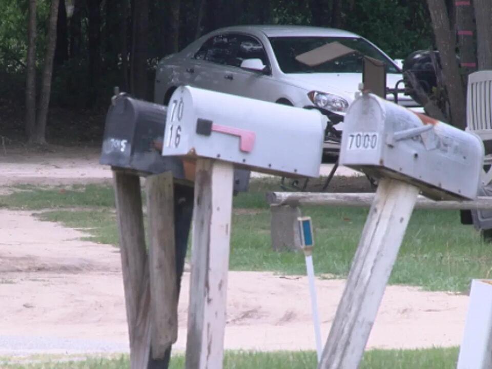 Beware of check scams, thieves digging through post office drop off