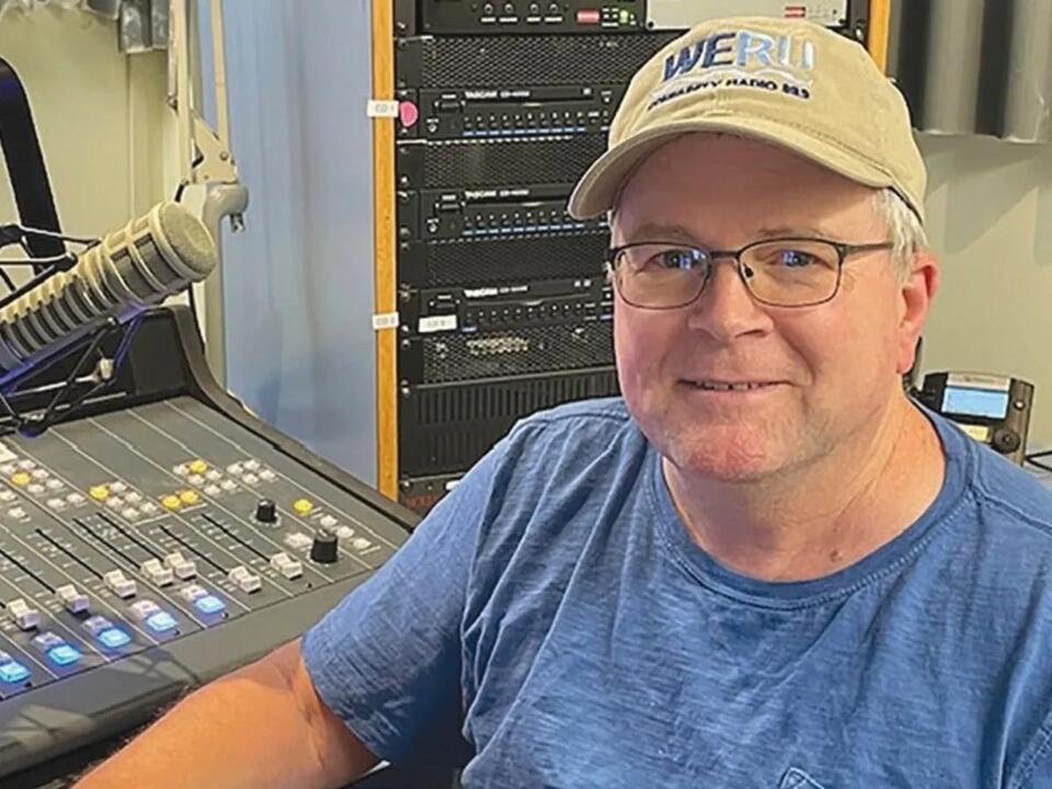 General manager departs WERU after 27 years of leading Blue Hill radio ...