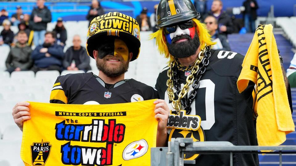 Steelers fans, Terrible Towels take over first NFL game in France ...