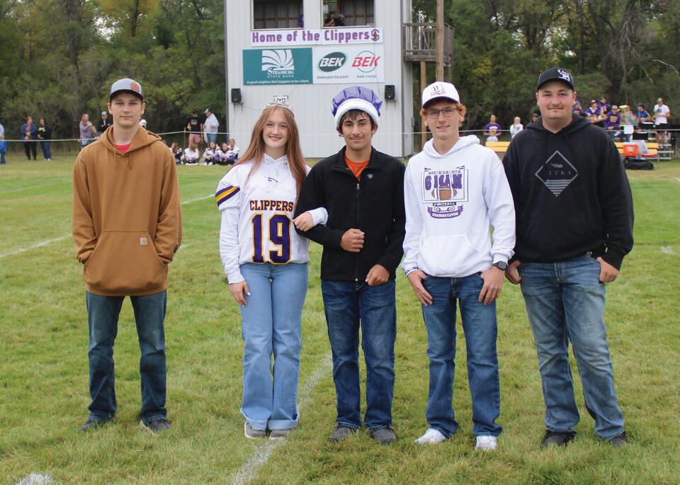 SHS Homecoming royalty recognized during game - NewsBreak