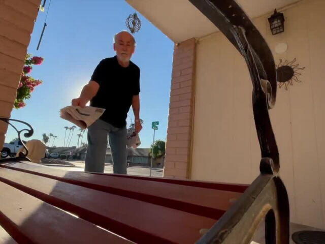Mesa man's daily newspaper delivery reveals a decade of quiet kindness ...