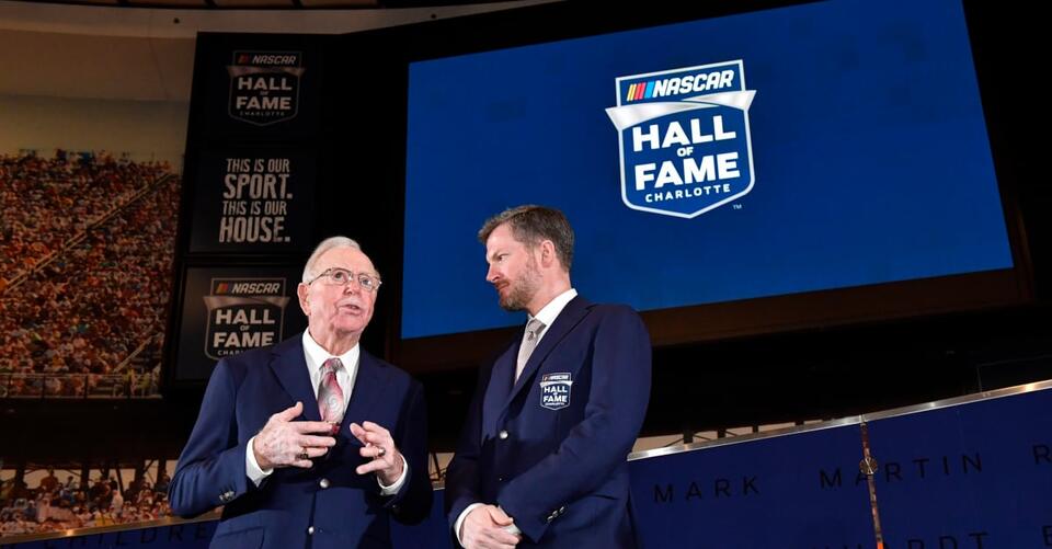 NASCAR Hall of Fame honors Dale Earnhardt Jr., Red Farmer