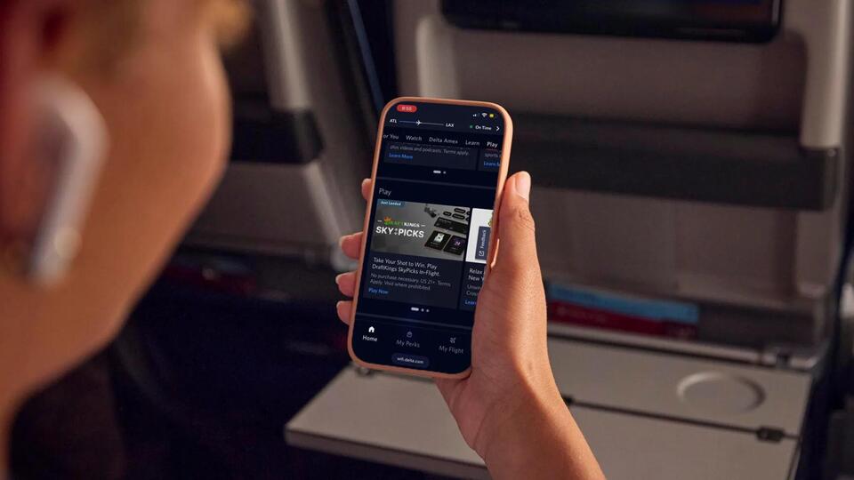 Delta announces partnership with DraftKings for in-flight gaming experience